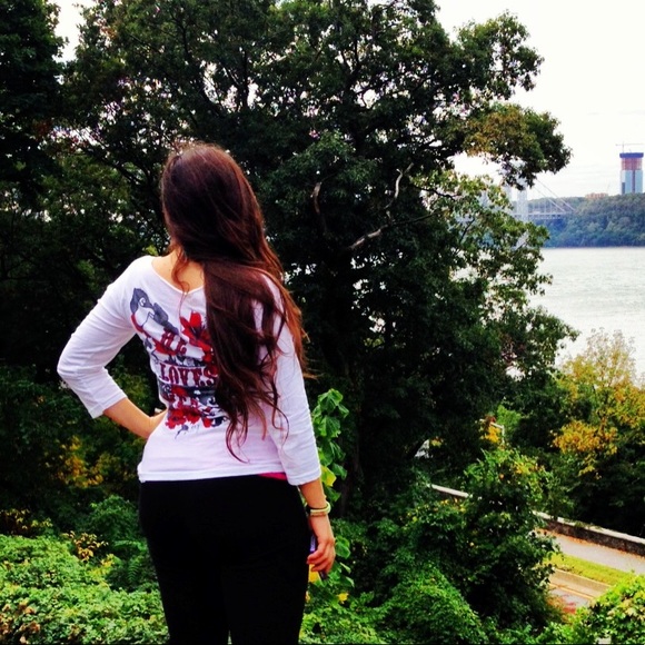 BETSEY JOHNSON SHIRT 😍 - Picture 5 of 6